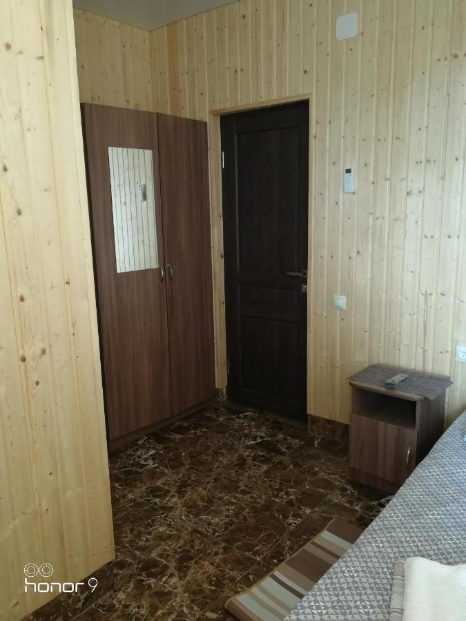 Orhidea Guest House ガグラ エクステリア 写真